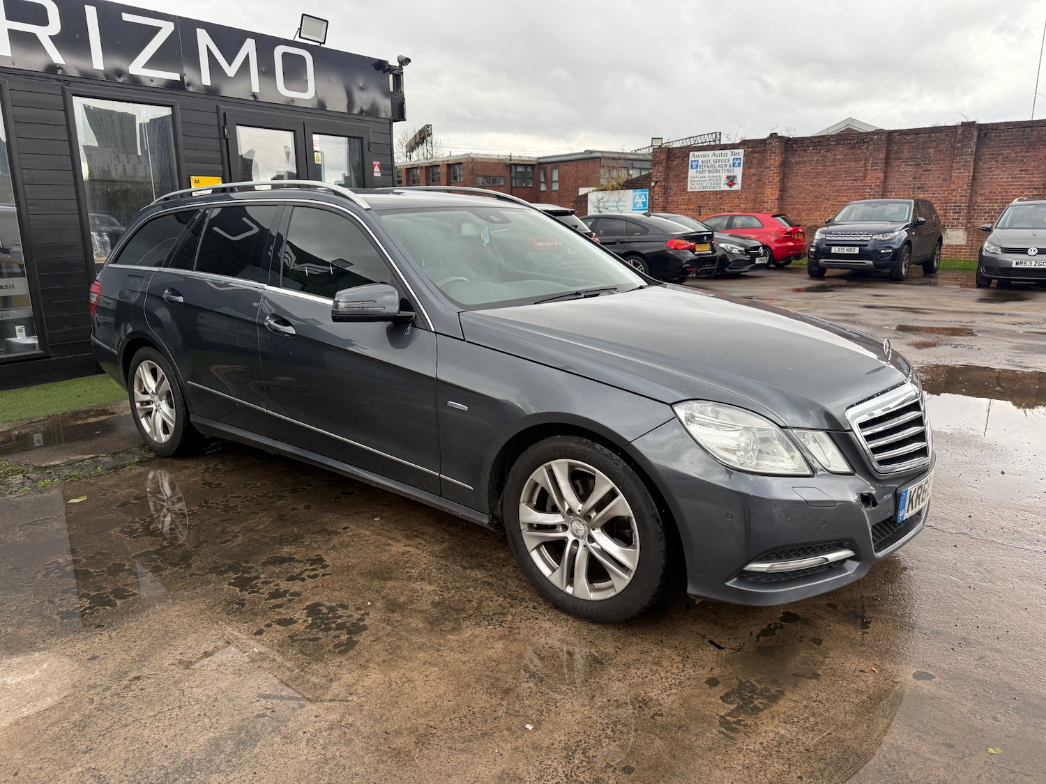 Used Mercedes-Benz E Class 2011 for sale - 76467496: Photo 6