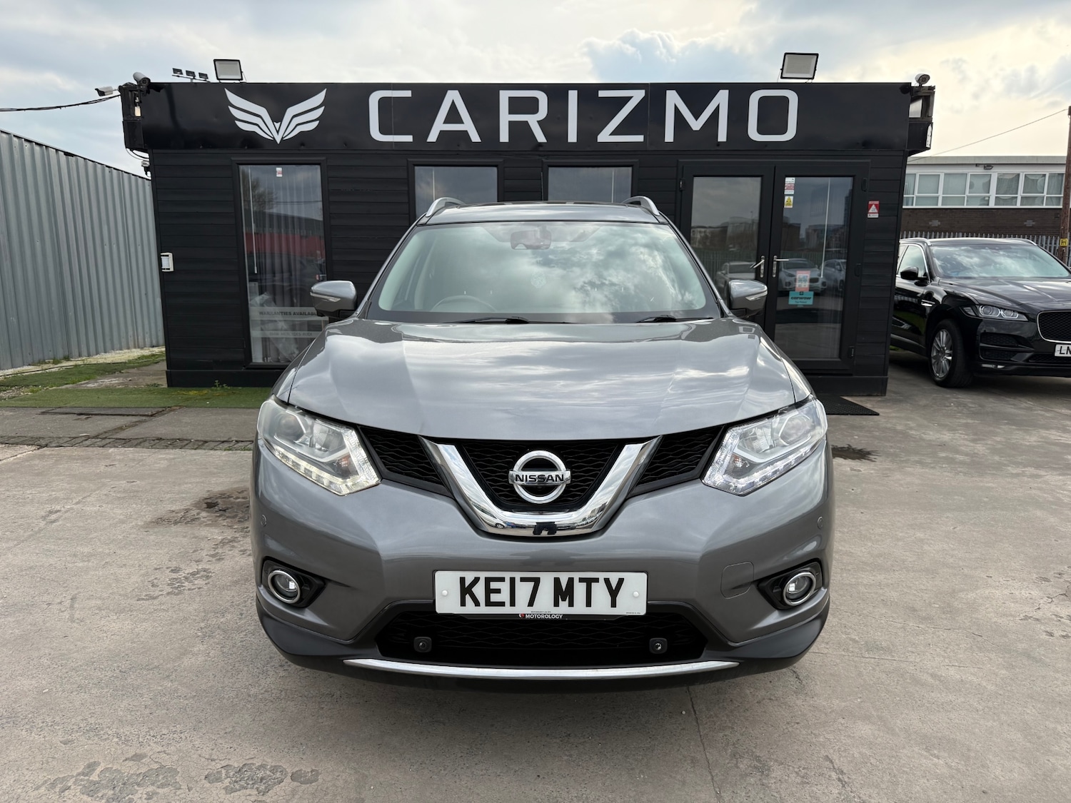 Used Nissan X-Trail 2017 for sale - 77762856: Photo 2