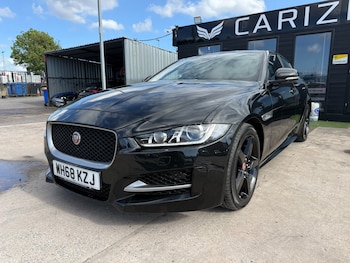 Used Jaguar XE 2019 for sale - 79087853: Photo