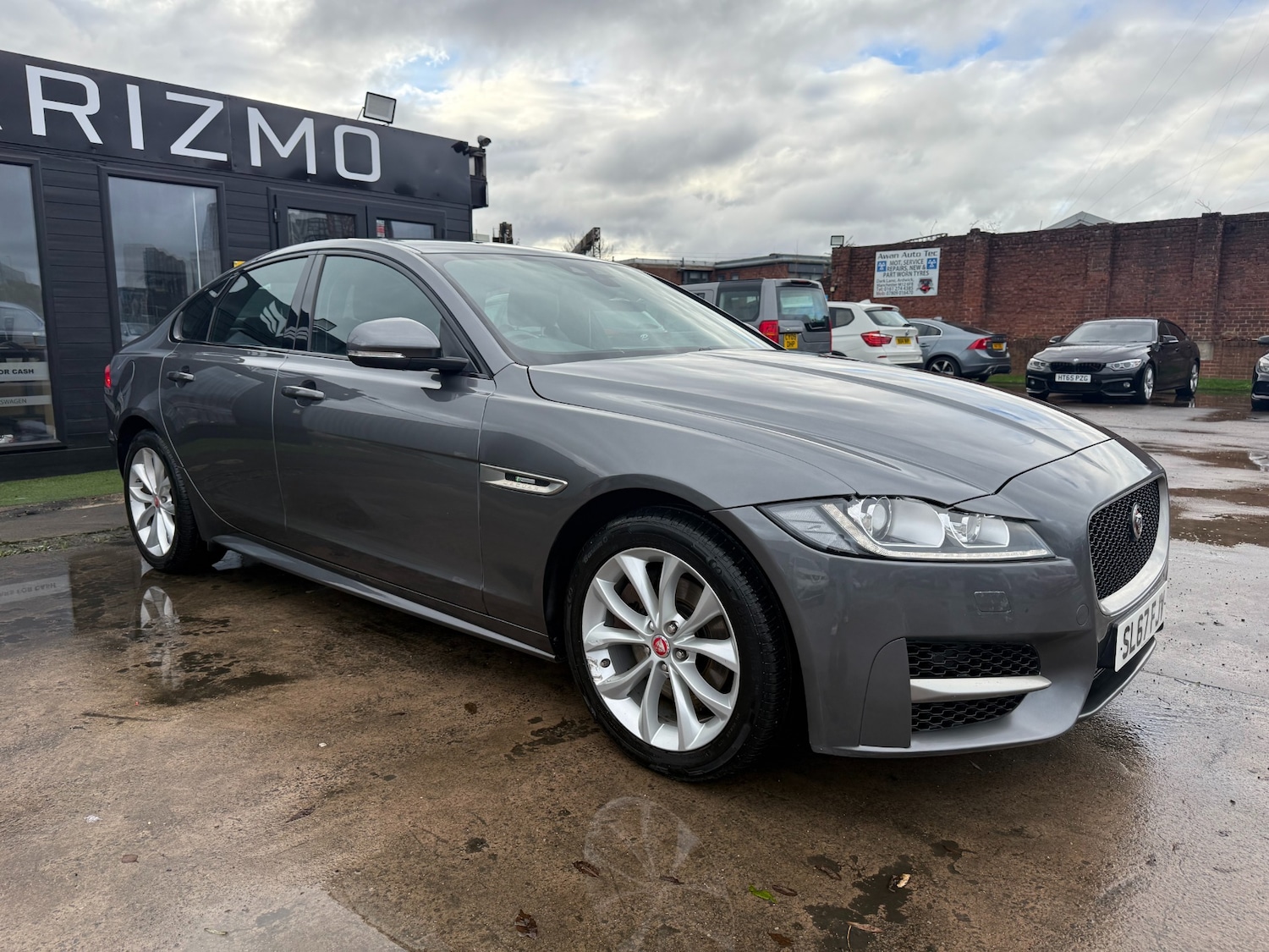 Used Jaguar XF 2017 for sale - 76736130: Photo 12