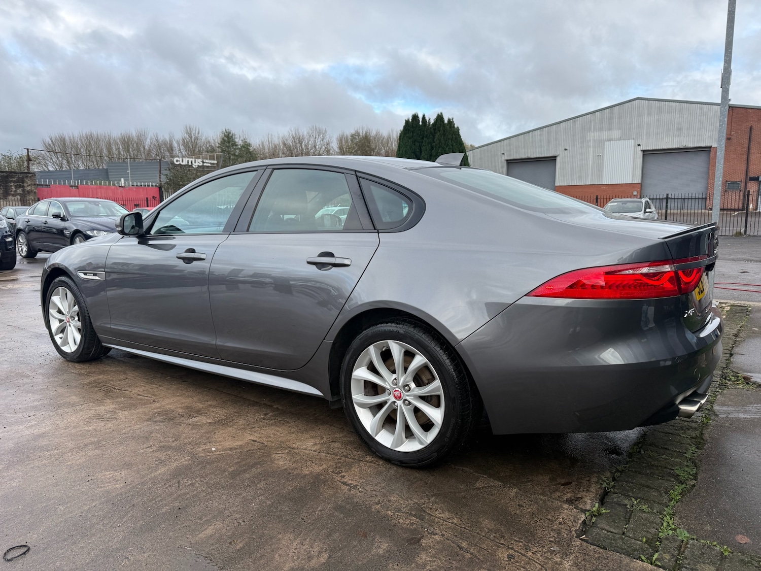 Used Jaguar XF 2017 for sale - 76736130: Photo 6