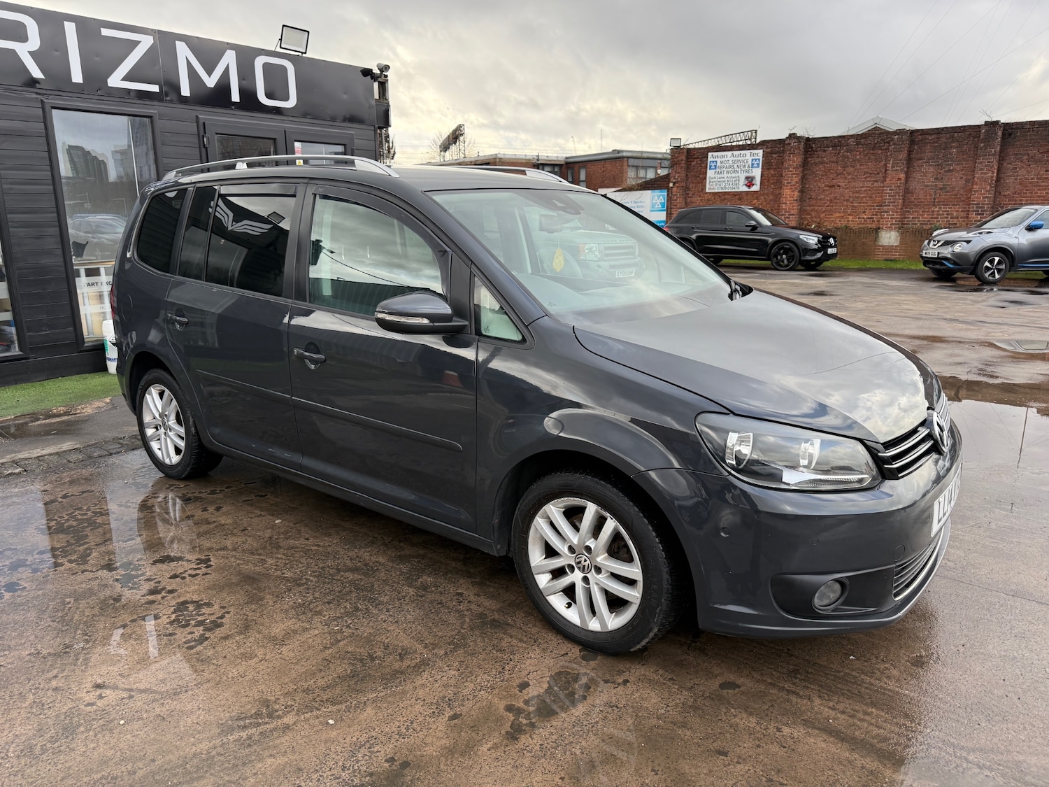 Used Volkswagen Touran 2014 for sale - 77636197: Photo 12