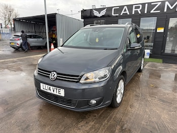 Used Volkswagen Touran 2014 for sale - 77636197: Photo
