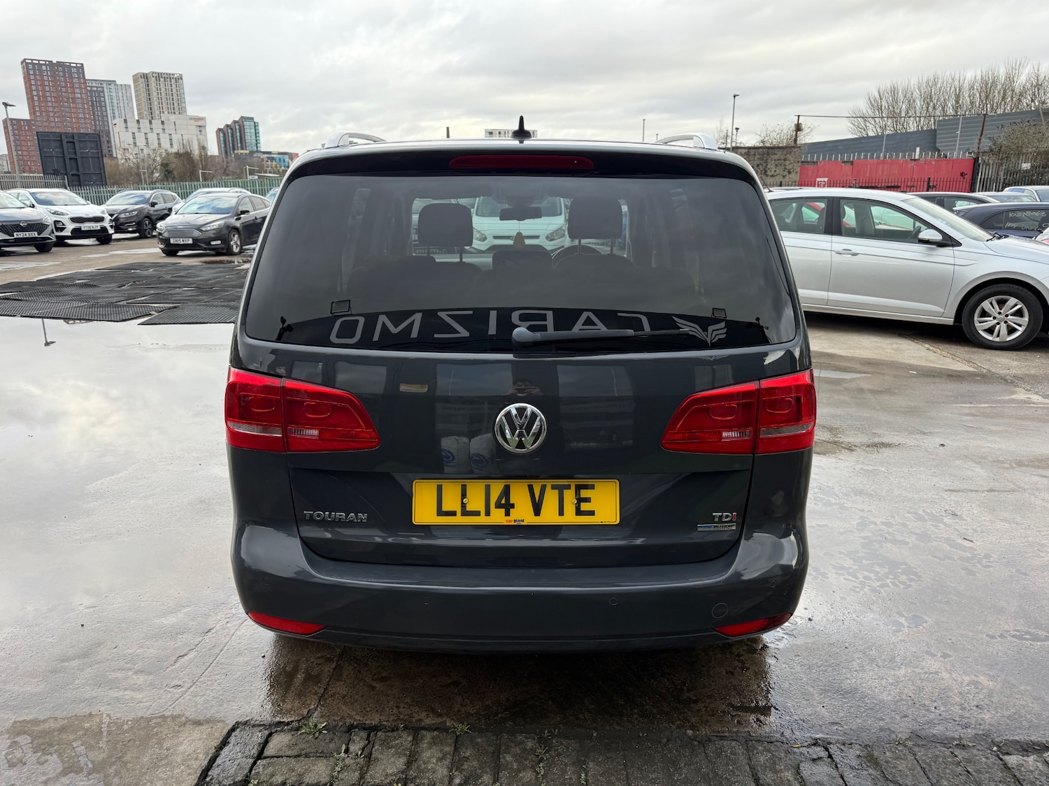 Used Volkswagen Touran 2014 for sale - 77636197: Photo 8