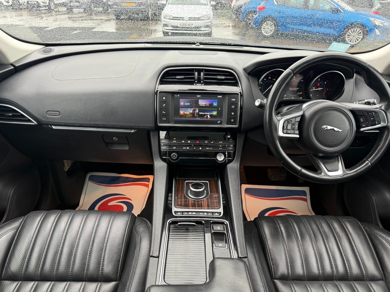 Used Jaguar F-Pace 2017 for sale - 78165867: Photo 2