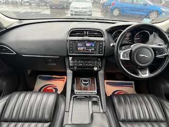 Used Jaguar F-Pace 2017 for sale - 78165867: Photo