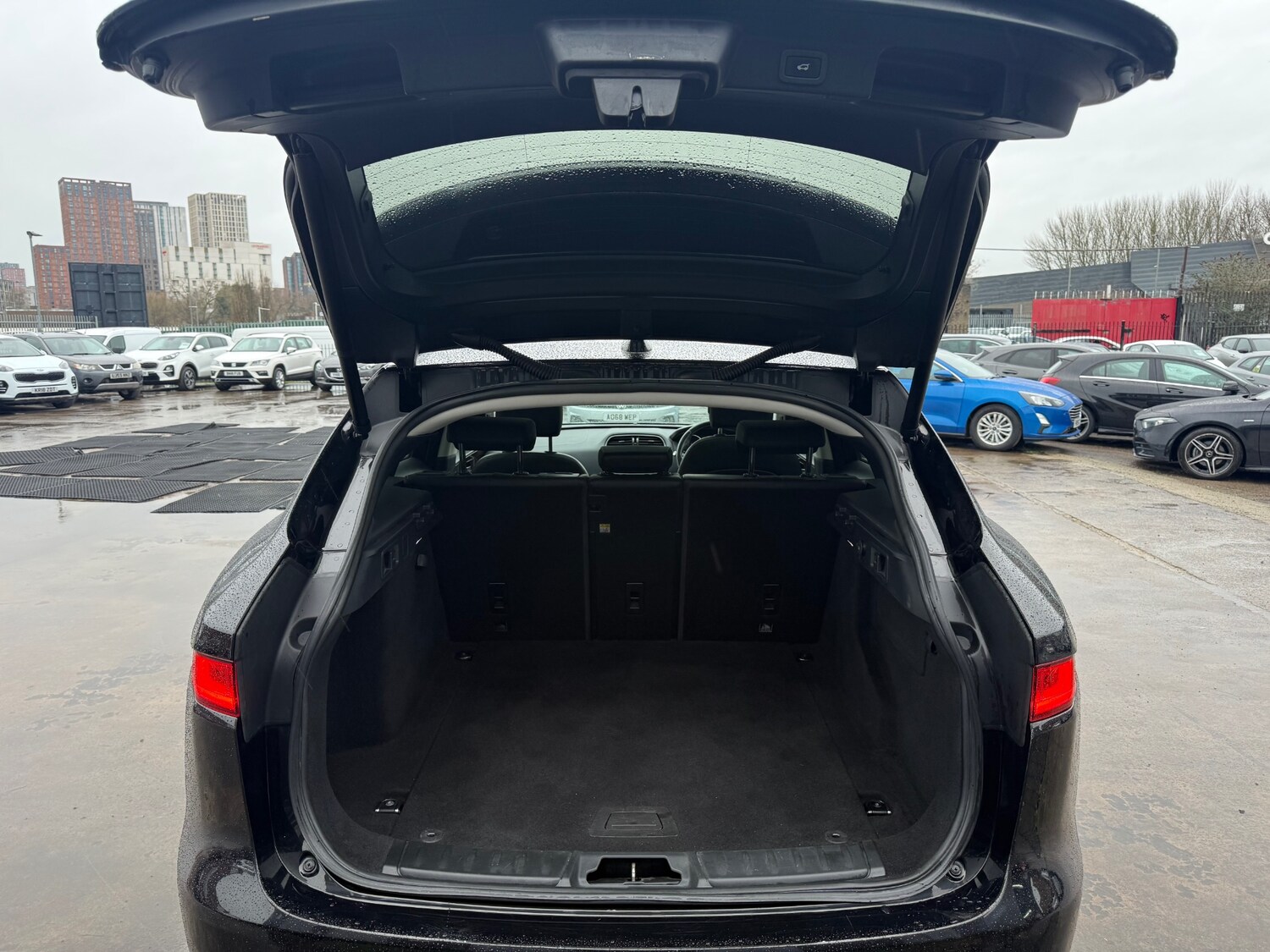 Used Jaguar F-Pace 2017 for sale - 78190963: Photo 18