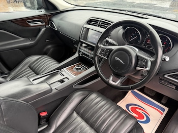 Used Jaguar F-Pace 2017 for sale - 78190963: Photo