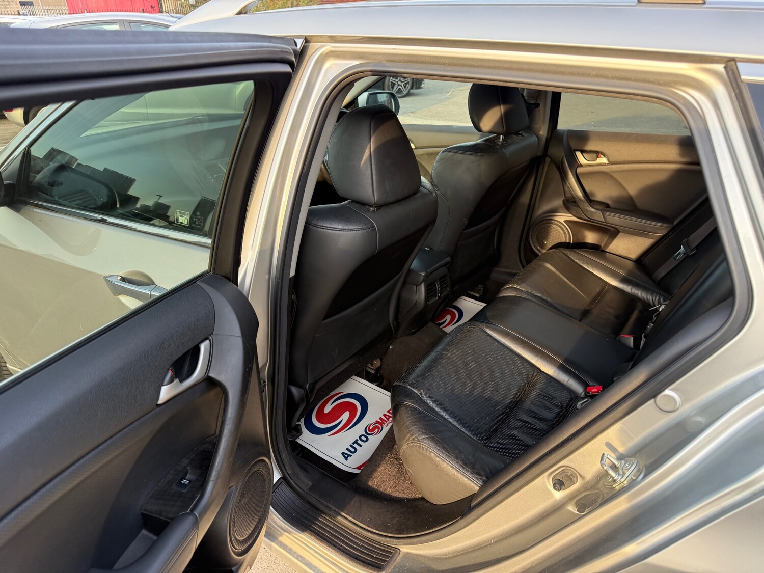 Used Honda Accord 2011 for sale - 77954451: Photo 16