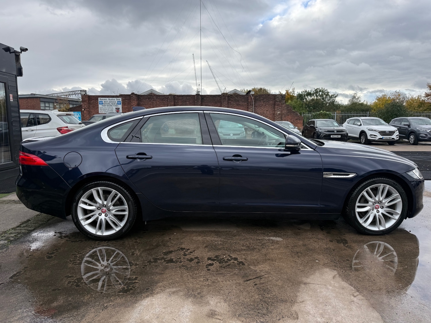 Used Jaguar XF 2018 for sale - 76353696: Photo 11