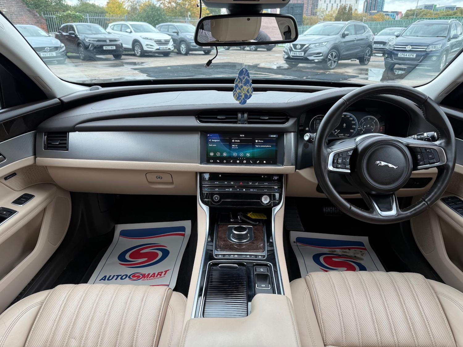 Used Jaguar XF 2018 for sale - 76353696: Photo 15