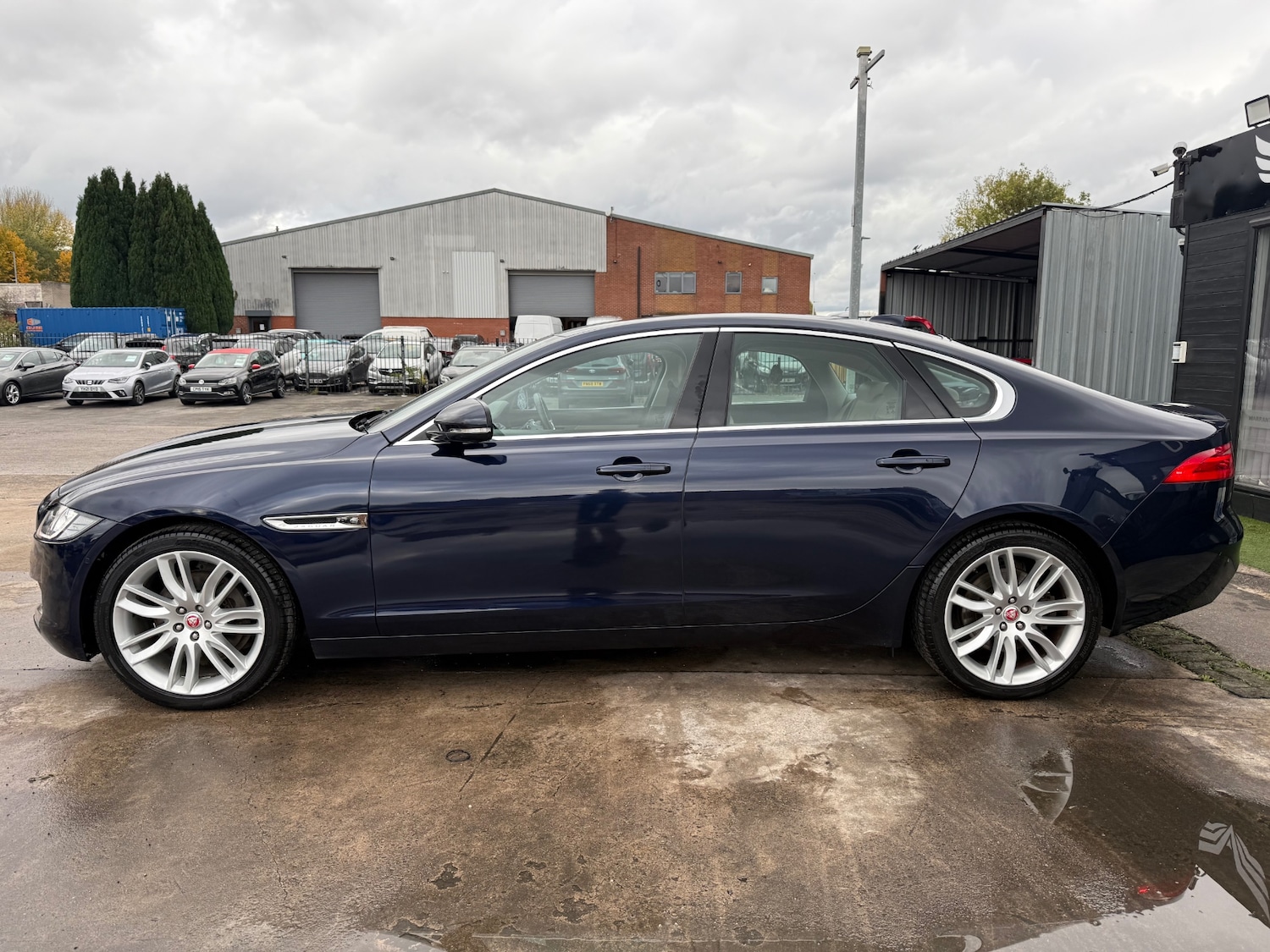 Used Jaguar XF 2018 for sale - 76353696: Photo 5