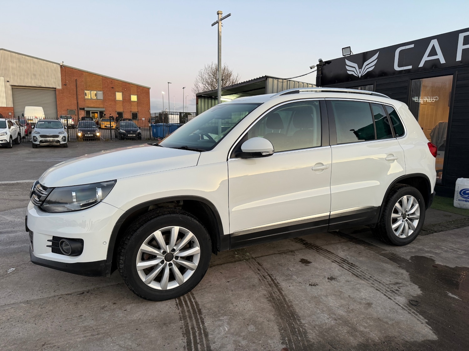 Used Volkswagen Tiguan 2014 for sale - 76641583: Photo 4