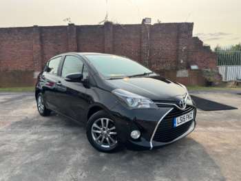 Used Toyota Yaris 2015 for sale - 74892439: Photo