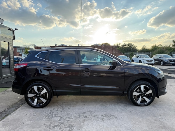 Used Nissan Qashqai 2016 for sale - 76107495: Photo 9