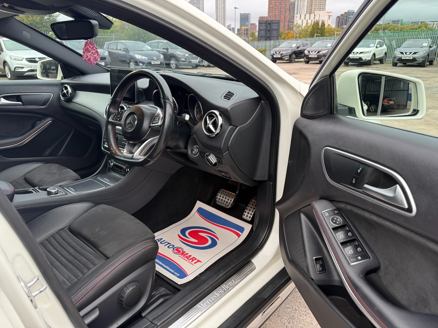 Used Mercedes-Benz GLA 2017 for sale - 76330192: Photo 14