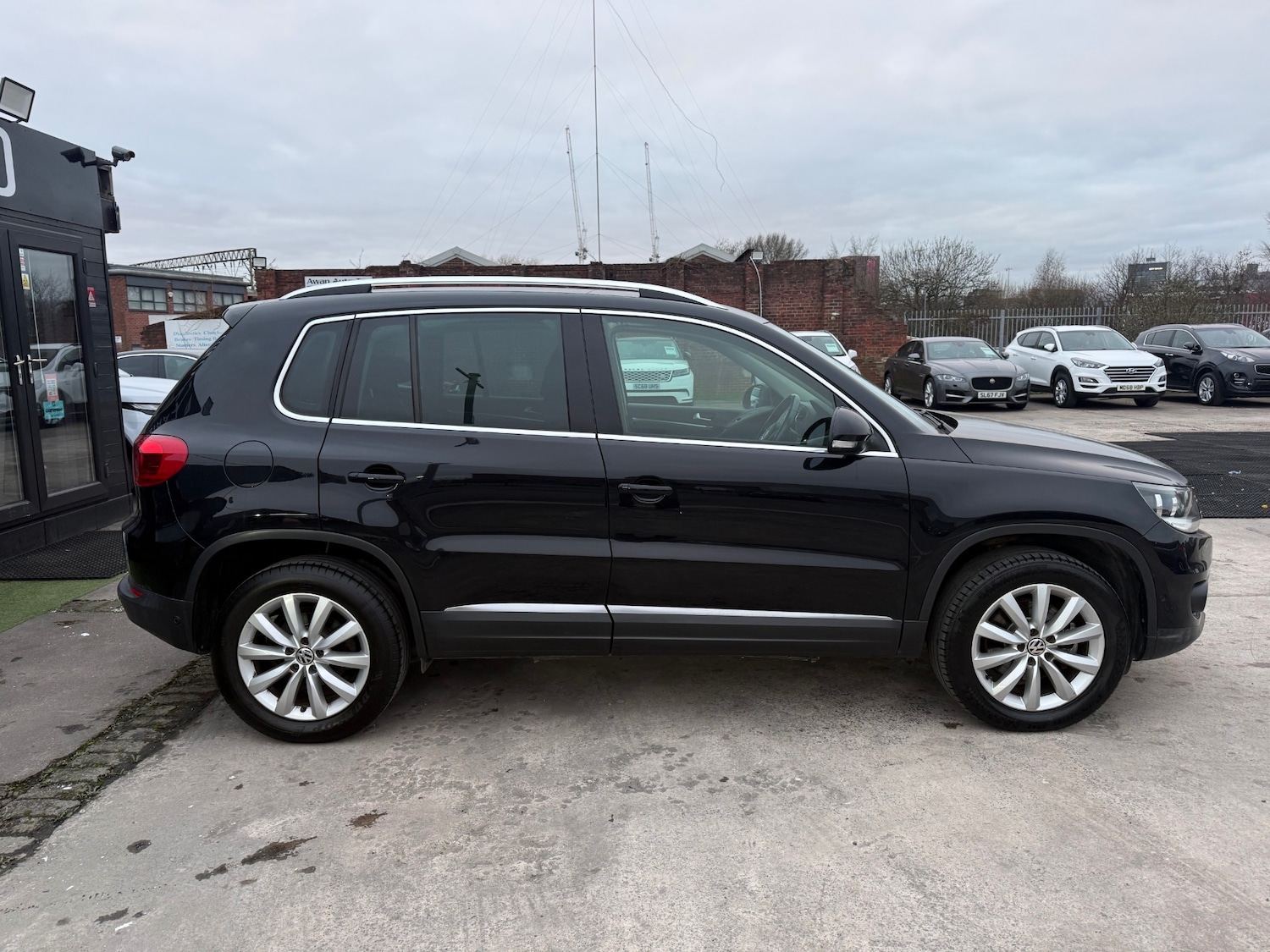 Used Volkswagen Tiguan 2014 for sale - 77085590: Photo 11