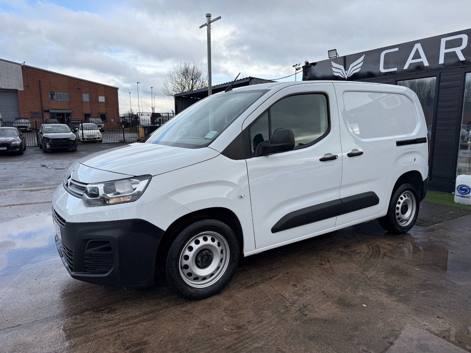 Used Citroen Berlingo 2023 for sale - 77421185: Photo 4