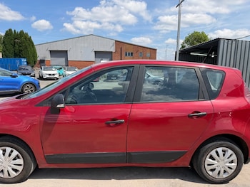 Used Renault Scenic 2009 for sale - 78755648: Photo