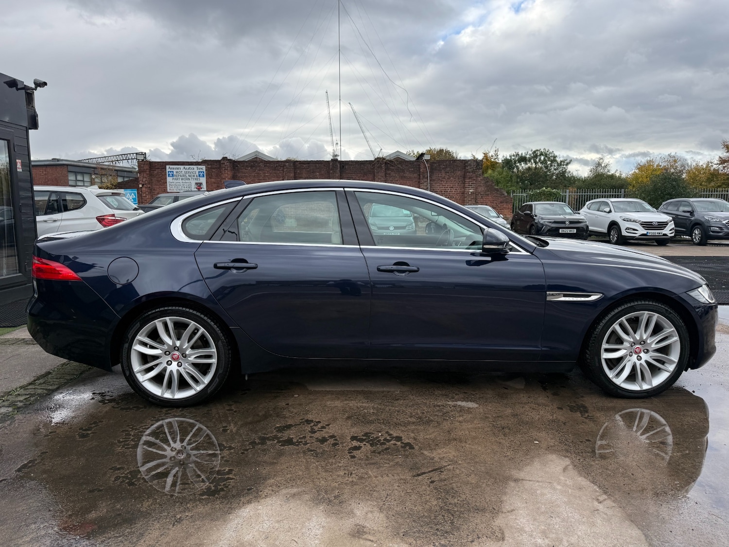 Used Jaguar XF 2018 for sale - 76594908: Photo 11
