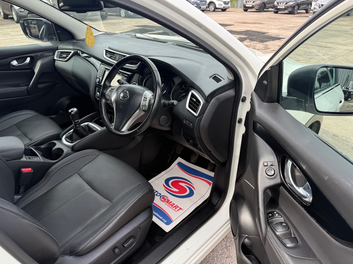 Used Nissan Qashqai 2016 for sale - 76309853: Photo 15