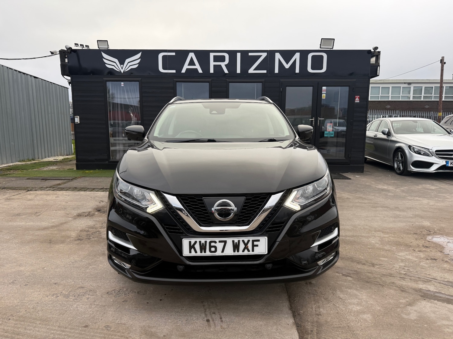 Used Nissan Qashqai 2017 for sale - 77393429: Photo 2