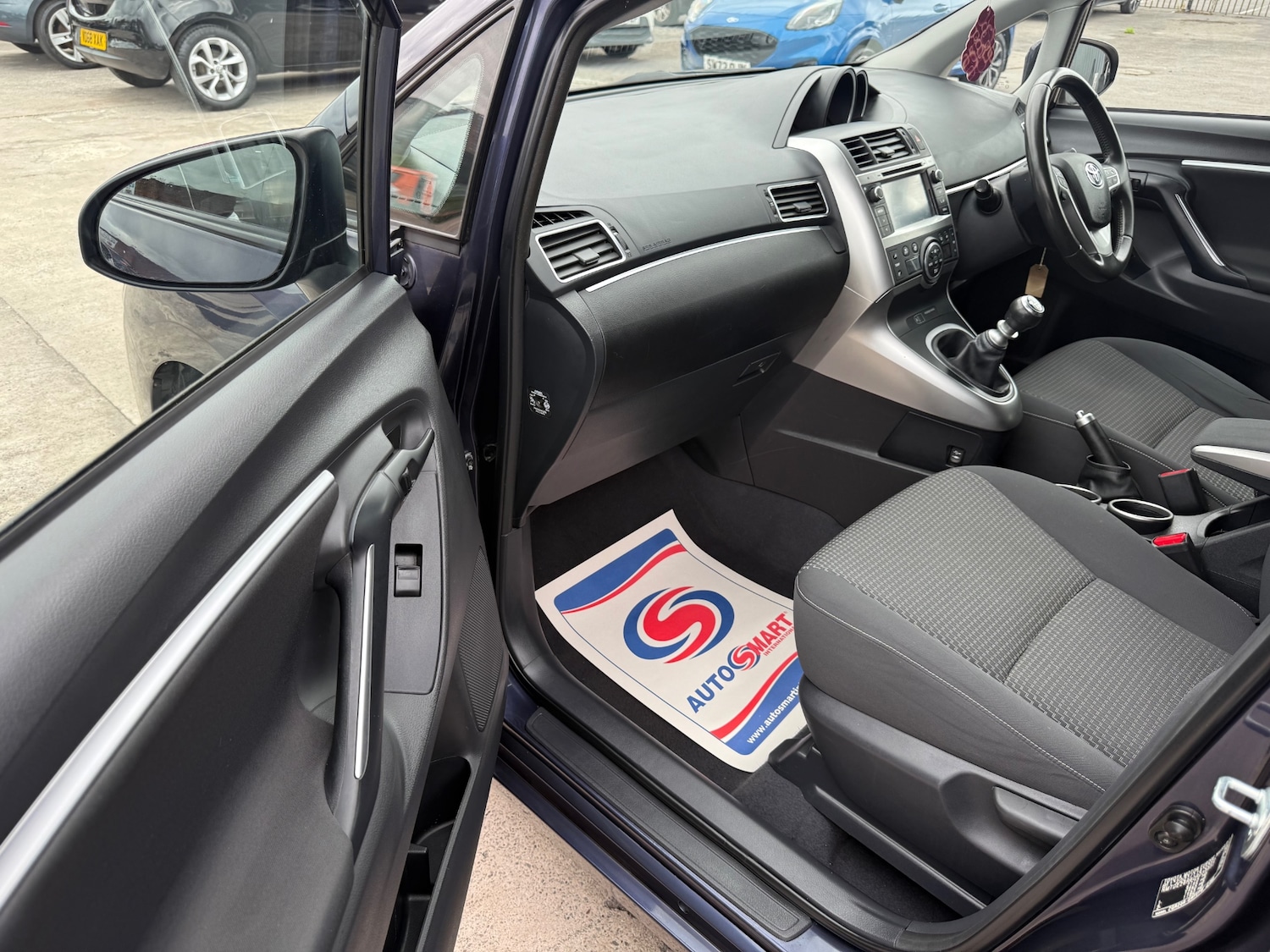 Used Toyota Verso 2015 for sale - 76375717: Photo 16