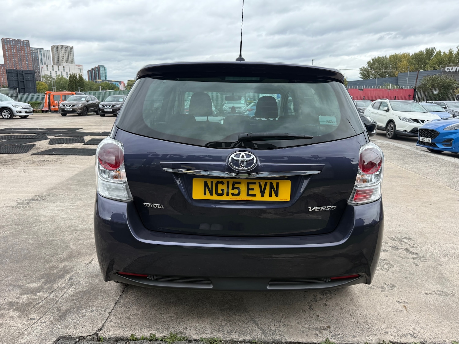 Used Toyota Verso 2015 for sale - 76375717: Photo 3