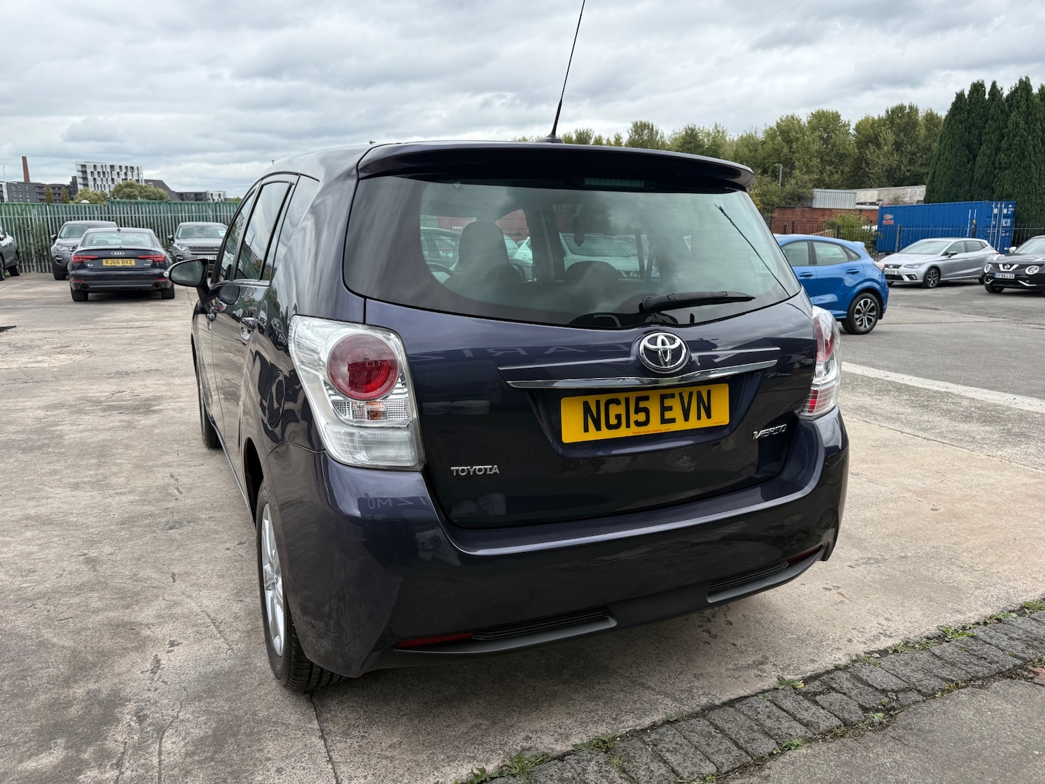 Used Toyota Verso 2015 for sale - 76375717: Photo 8