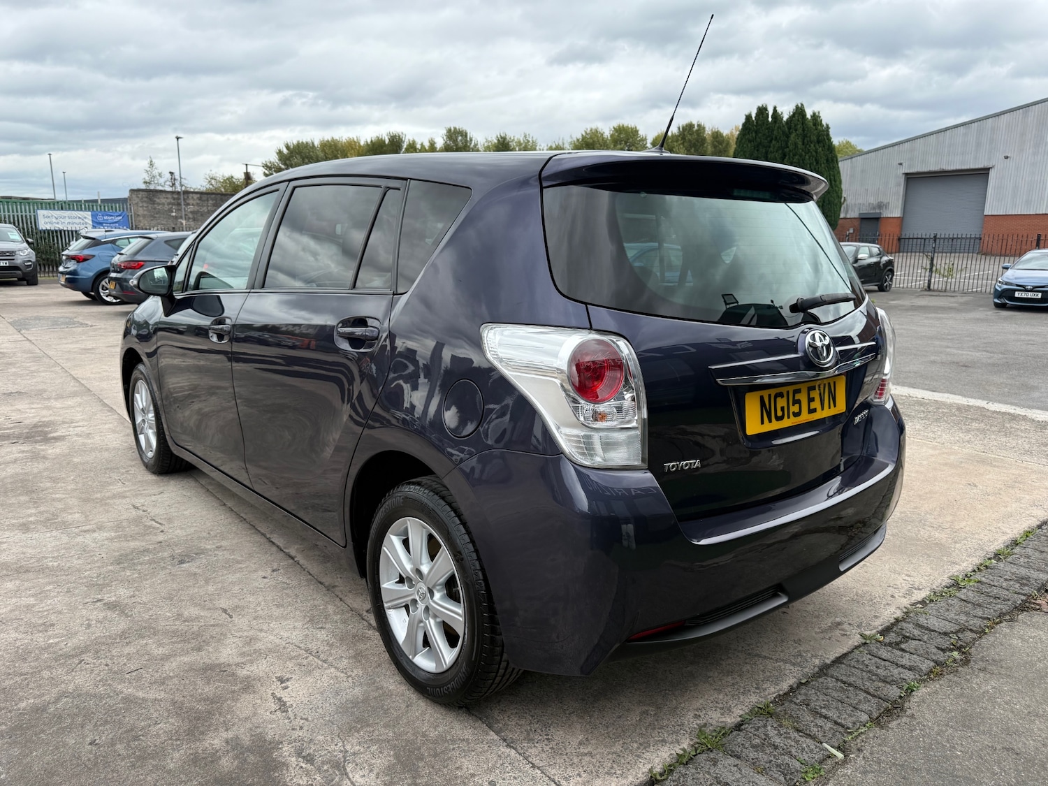 Used Toyota Verso 2015 for sale - 76375717: Photo 9