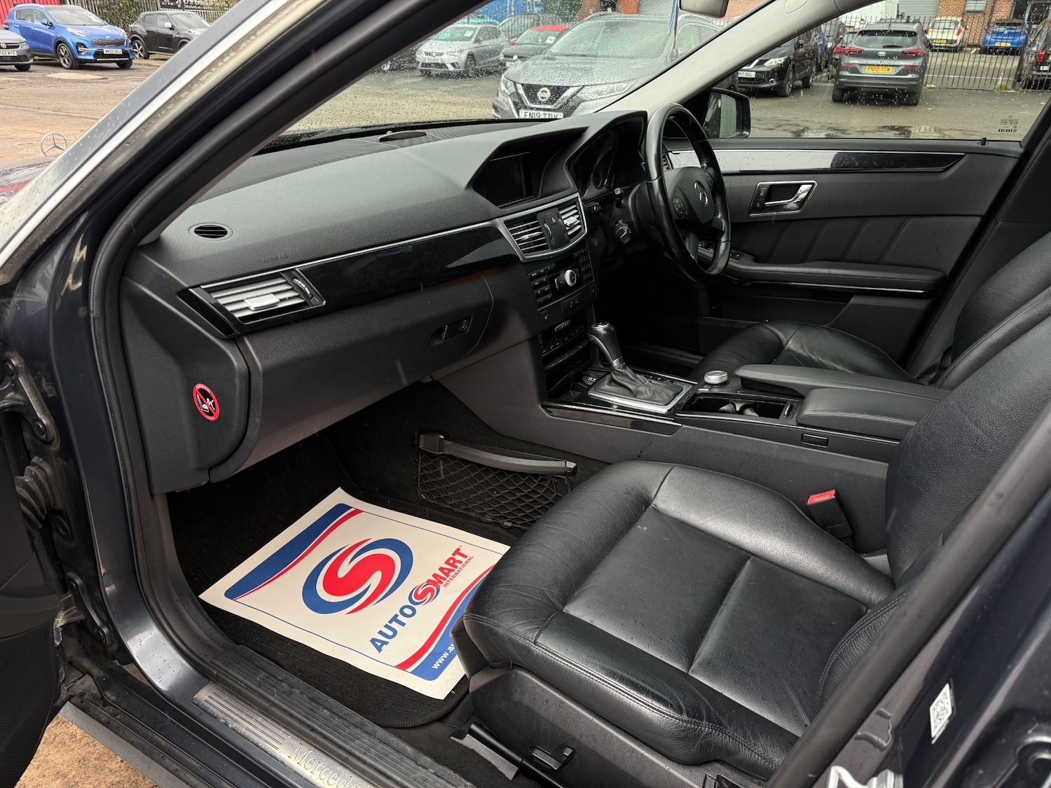 Used Mercedes-Benz E Class 2011 for sale - 76376959: Photo 14