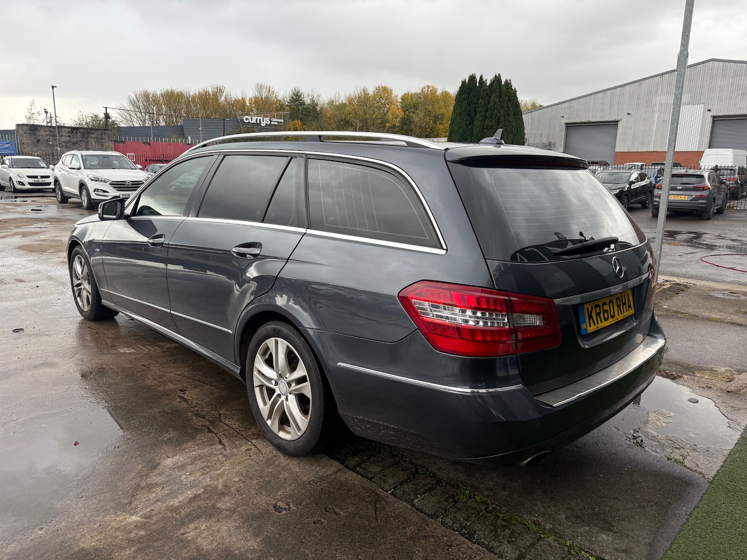 Used Mercedes-Benz E Class 2011 for sale - 76376959: Photo 5