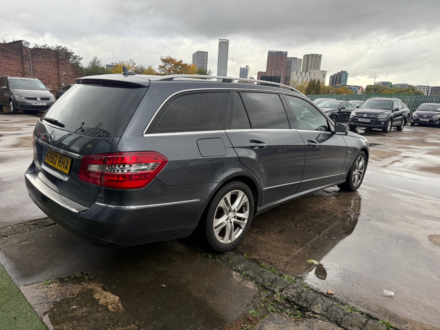 Used Mercedes-Benz E Class 2011 for sale - 76376959: Photo 7