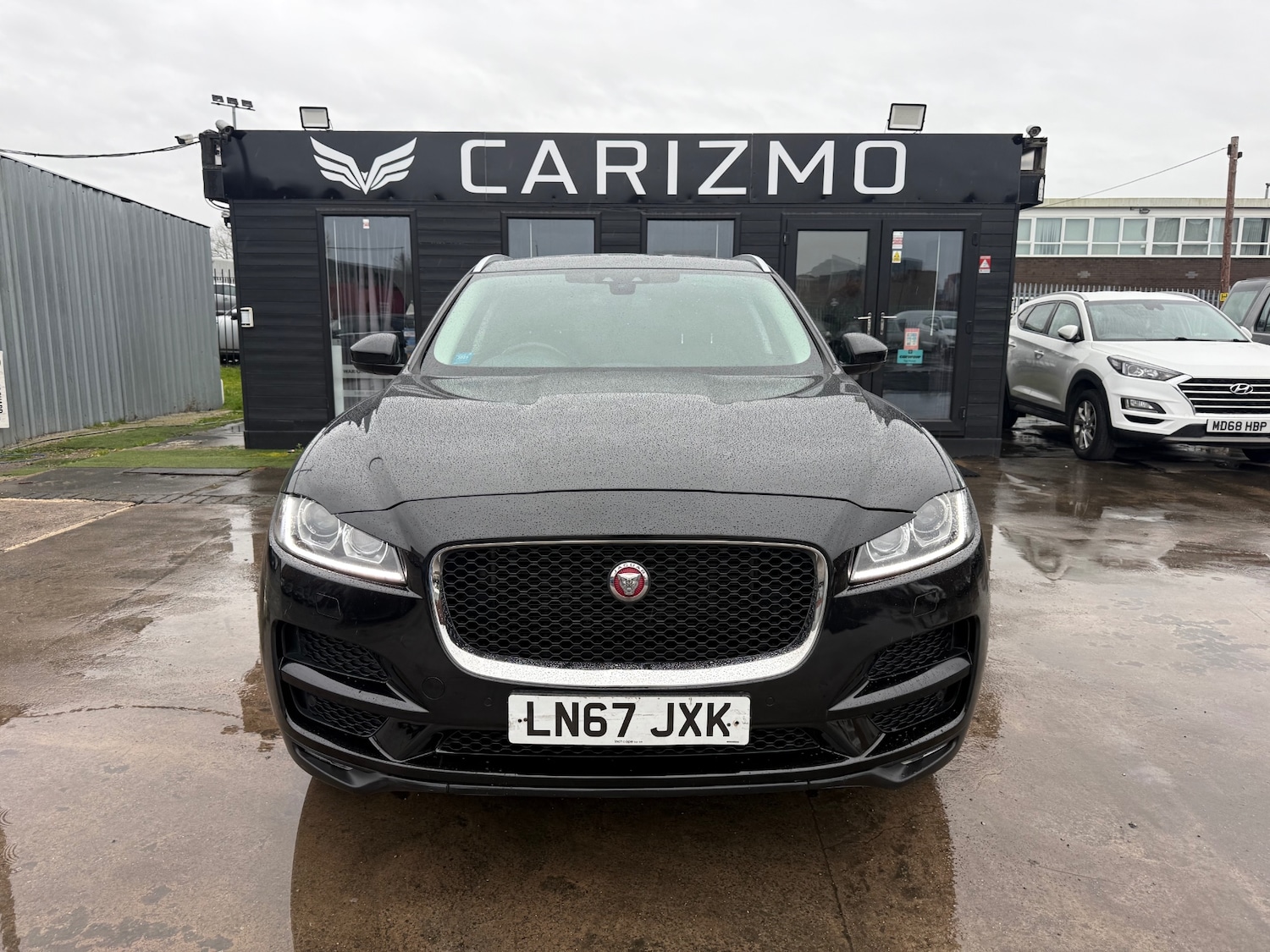 Used Jaguar F-Pace 2017 for sale - 77681898: Photo 2