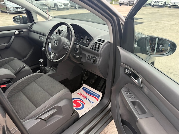 Used Volkswagen Touran 2013 for sale - 76268766: Photo 15