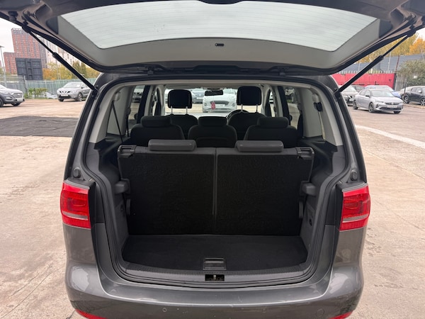 Used Volkswagen Touran 2013 for sale - 76268766: Photo 18