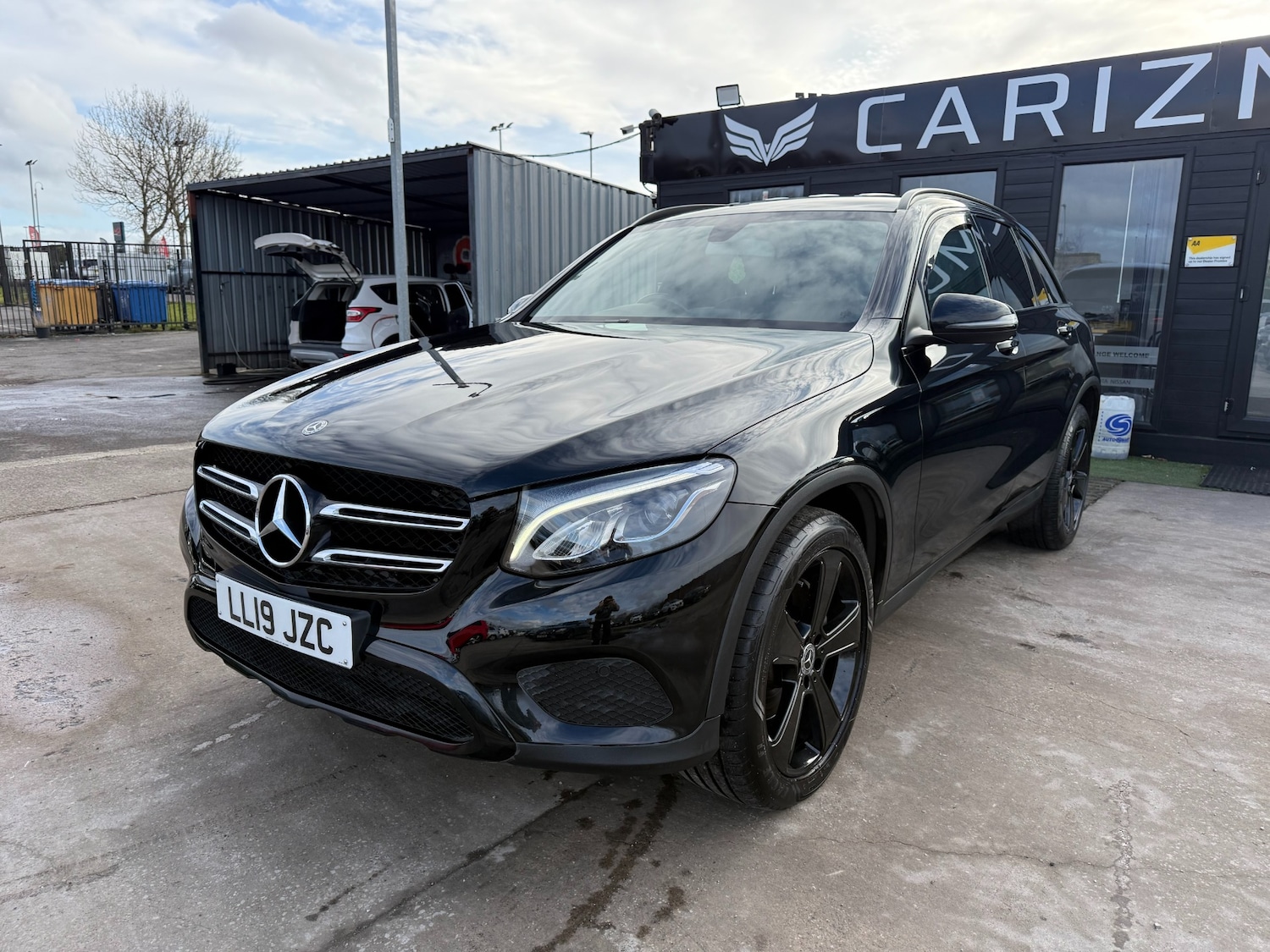 Used Mercedes-Benz GLC 2019 for sale - 77392618: Photo 3