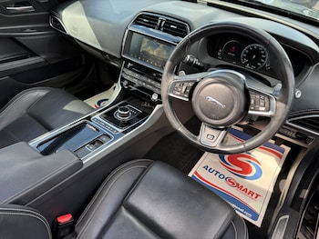 Used Jaguar XE 2017 for sale - 78224813: Photo