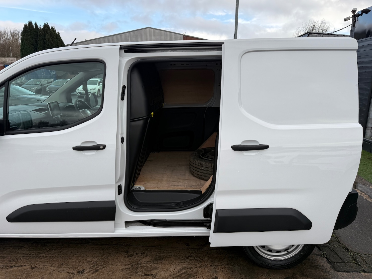 Used Citroen Berlingo 2023 for sale - 77234244: Photo 19