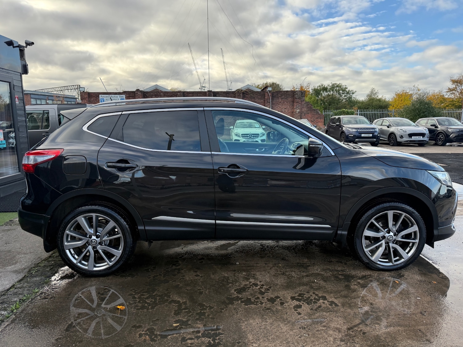 Used Nissan Qashqai 2017 for sale - 76383281: Photo 11