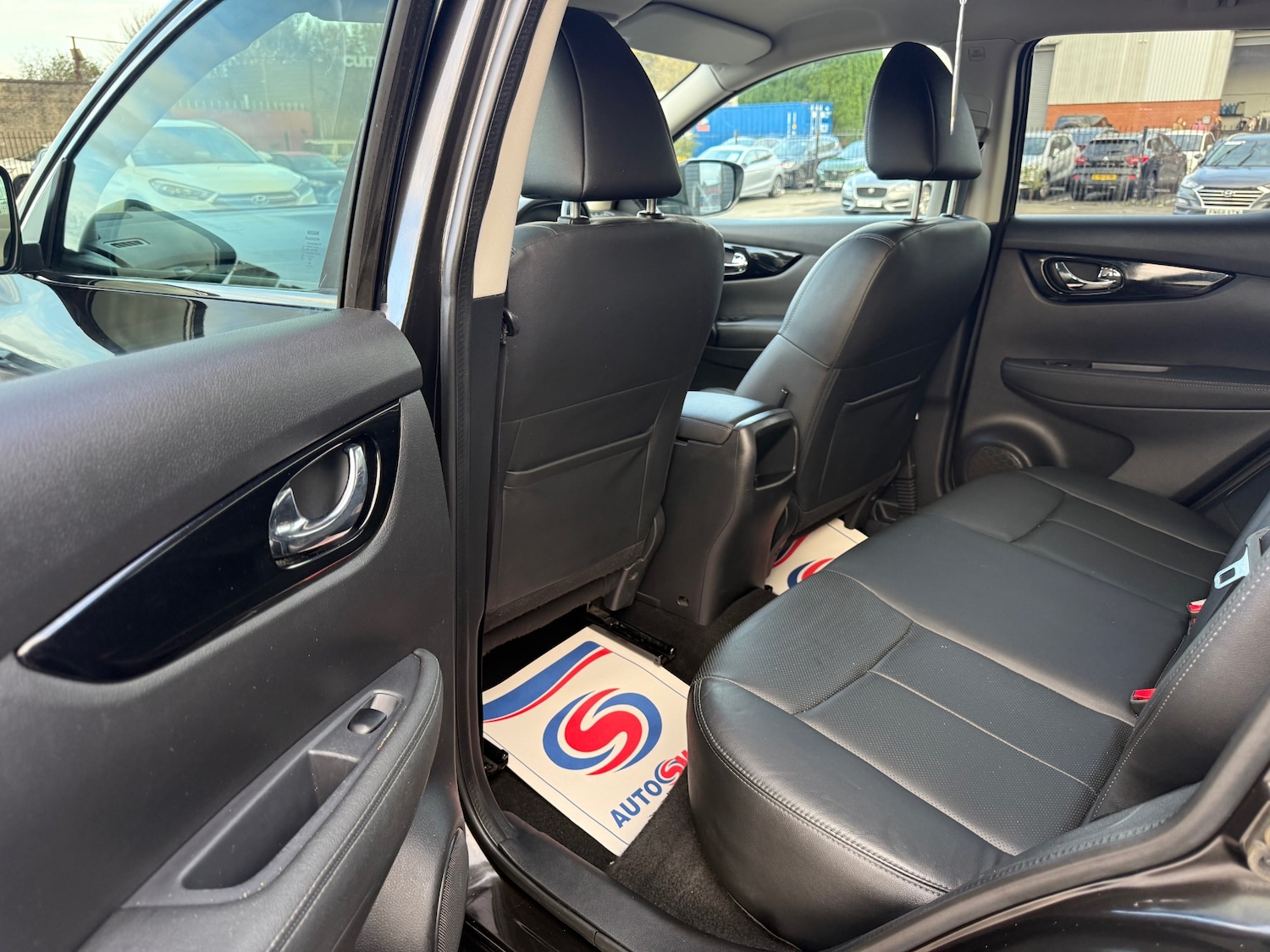 Used Nissan Qashqai 2017 for sale - 76383281: Photo 17