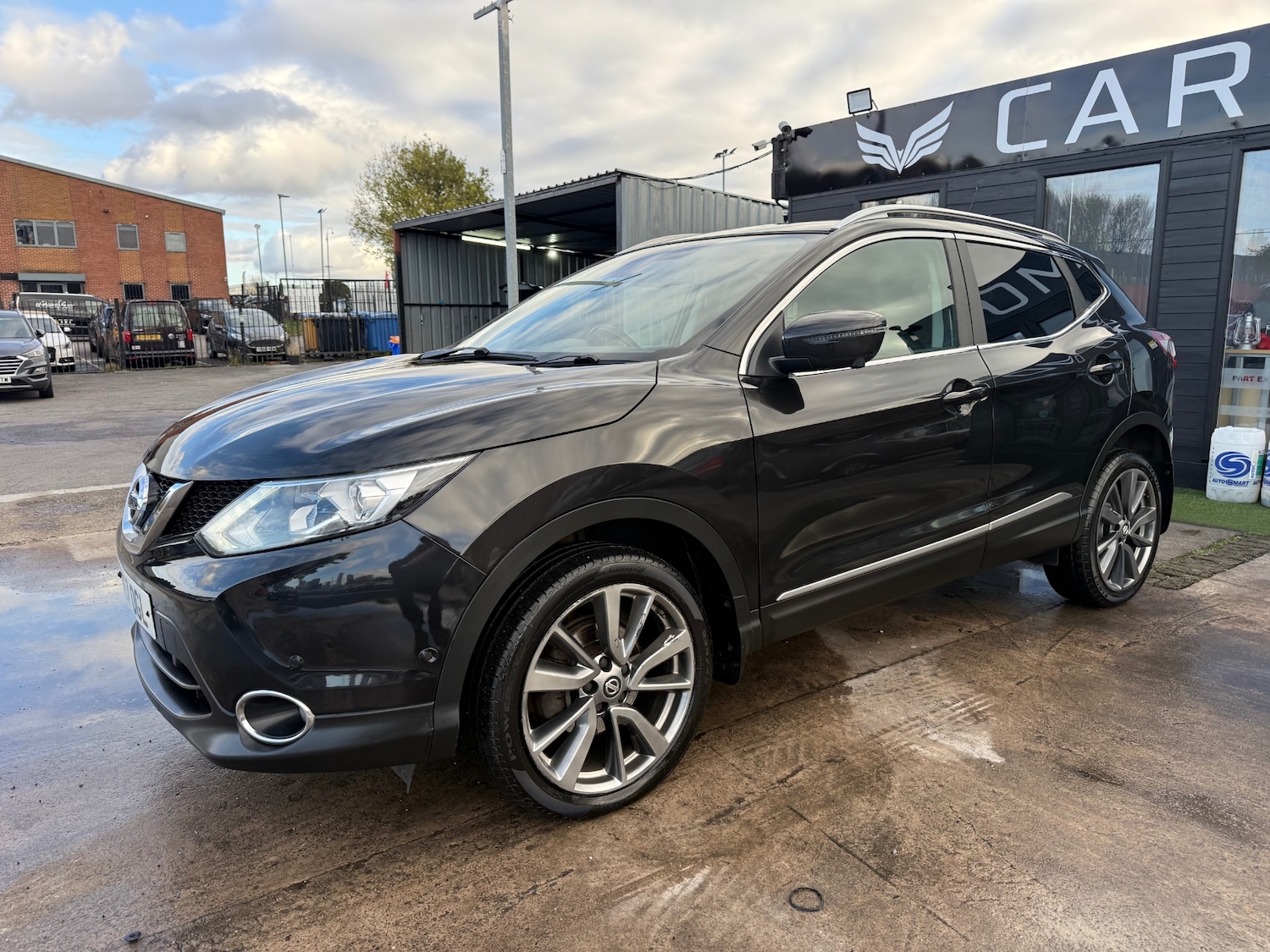 Used Nissan Qashqai 2017 for sale - 76383281: Photo 4