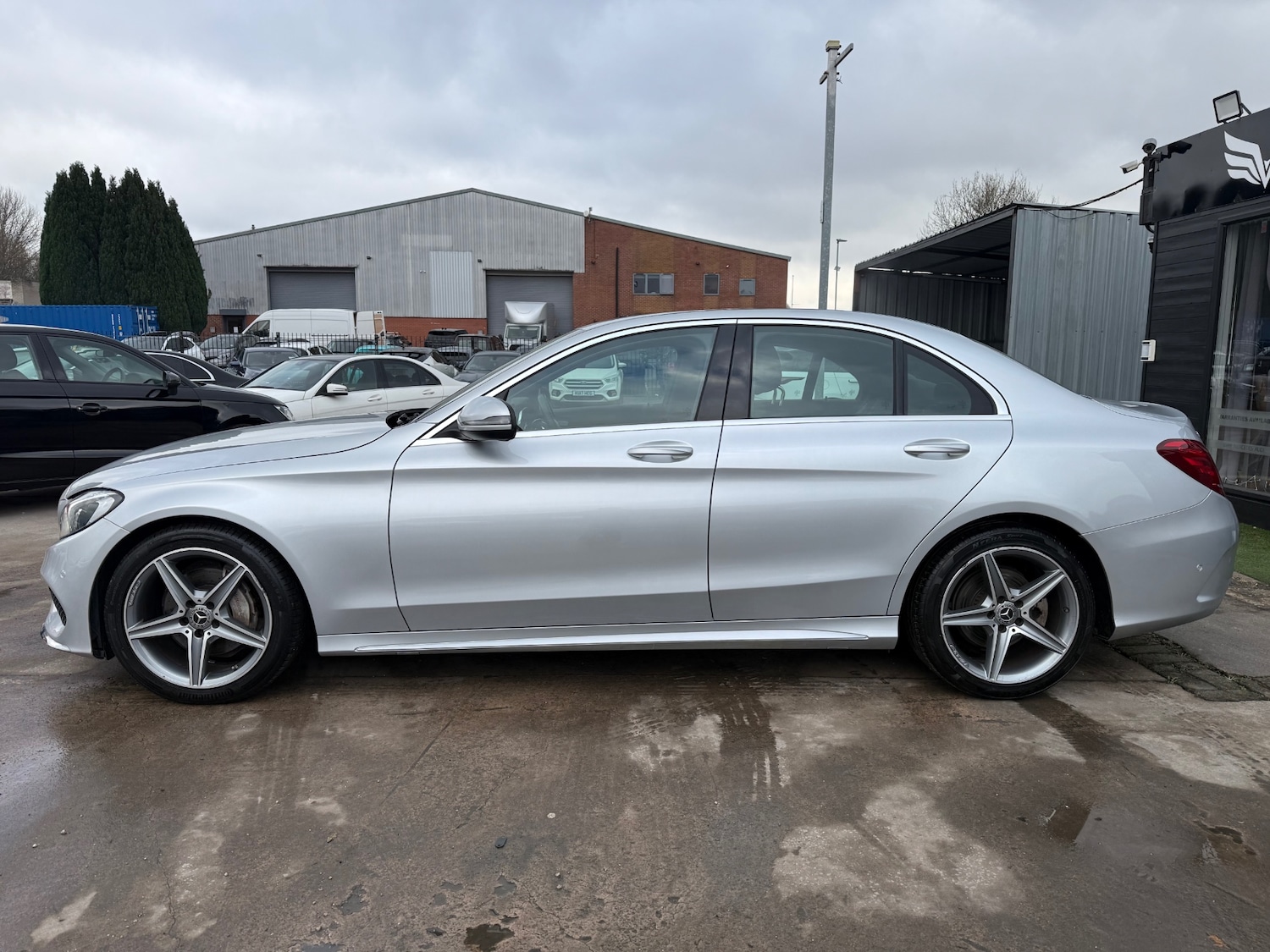 Used Mercedes-Benz C Class 2018 for sale - 77370198: Photo 5