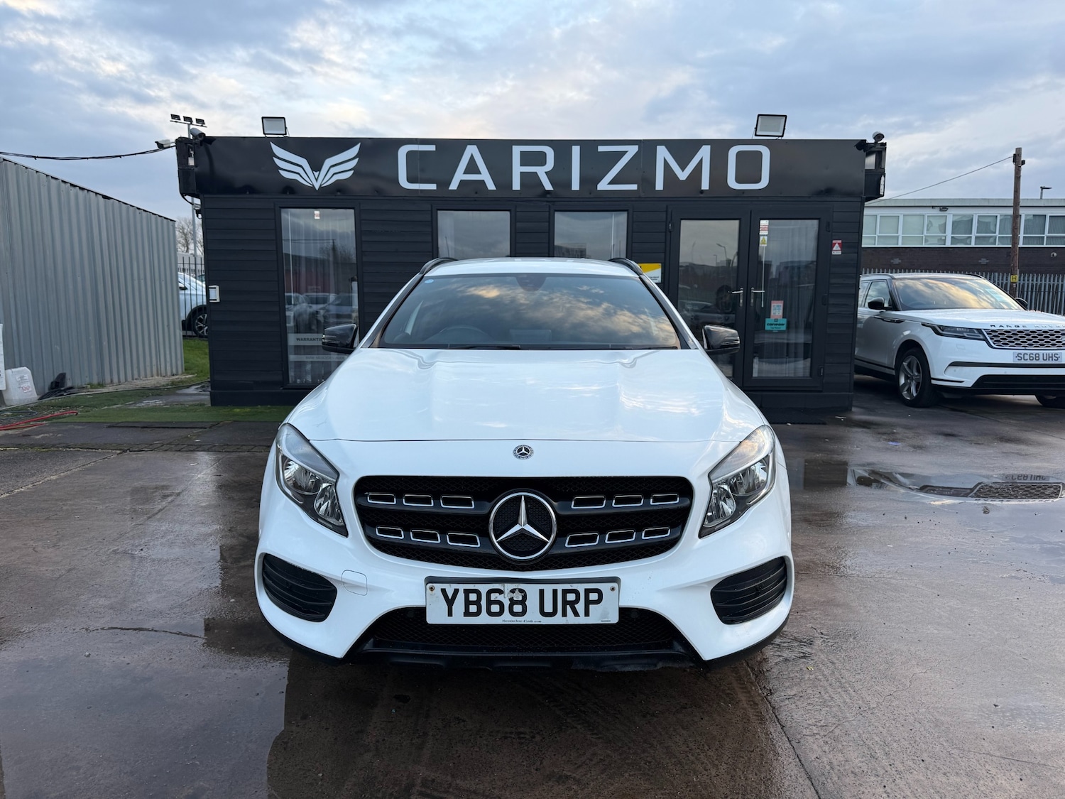 Used Mercedes-Benz GLA 2018 for sale - 77392612: Photo 2