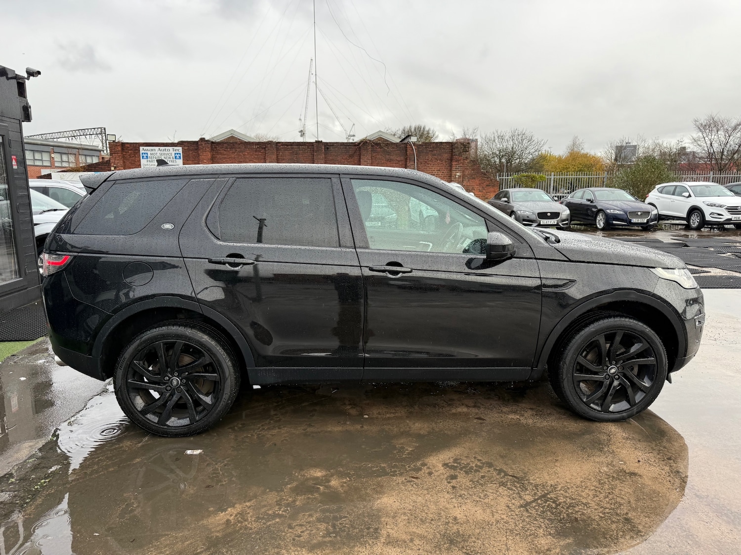 Used Land Rover Discovery Sport 2015 for sale - 76748949: Photo 11