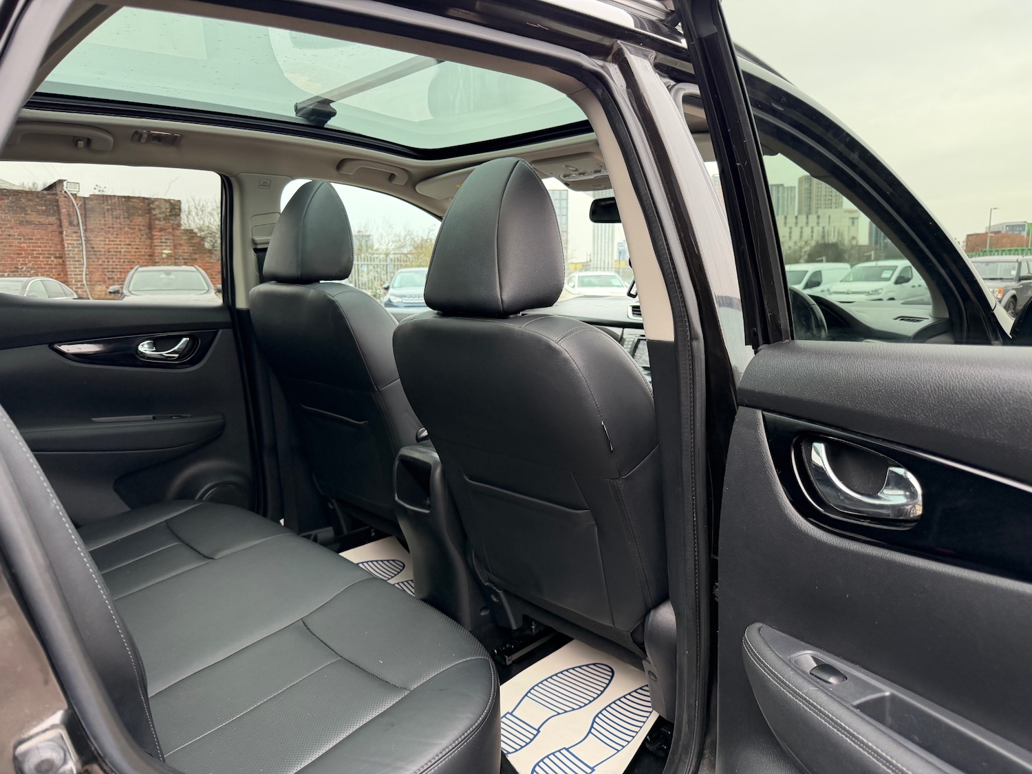 Used Nissan Qashqai 2016 for sale - 77324543: Photo 19