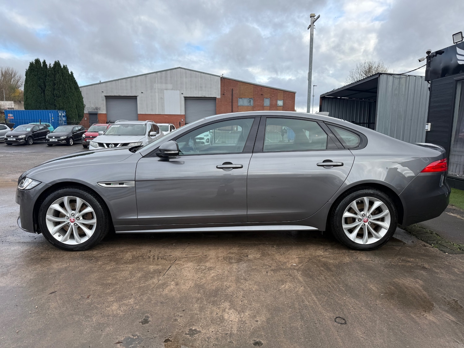 Used Jaguar XF 2017 for sale - 76589056: Photo 5