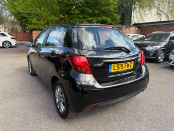 Used Toyota Yaris 2015 for sale - 74813775: Photo