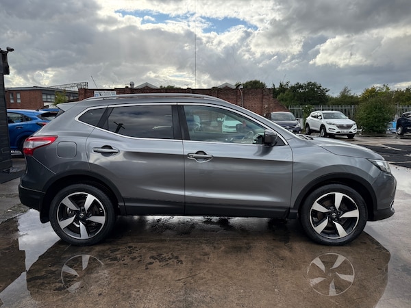 Used Nissan Qashqai 2017 for sale - 76171359: Photo 11