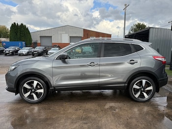 Used Nissan Qashqai 2017 for sale - 76171359: Photo 4